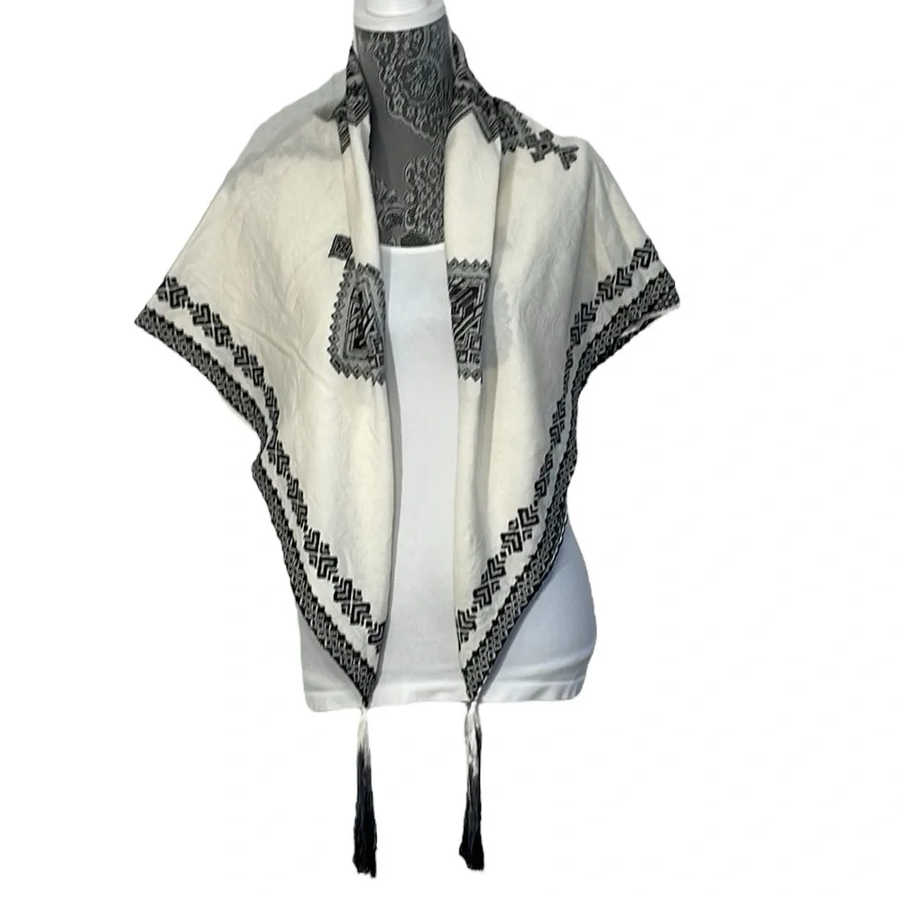 World Market 40” square scarf wrap with tassels. Off white & black. New with tag